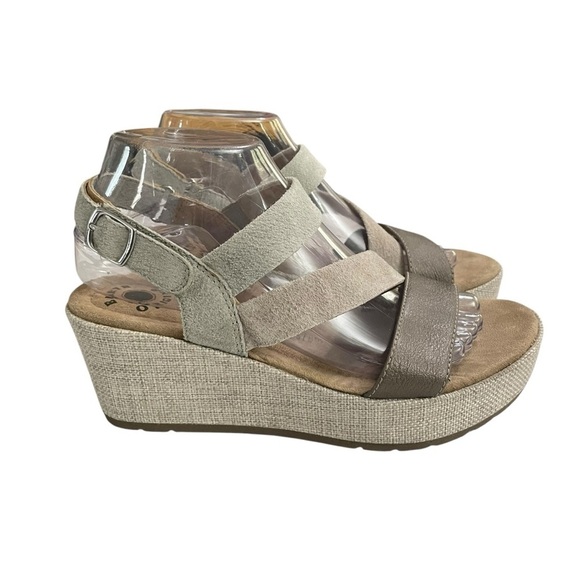 Earth Origins Sandals
7.5 M Maxine Wedge Strappy Buckle Straps Pewter Leather - Picture 4 of 13